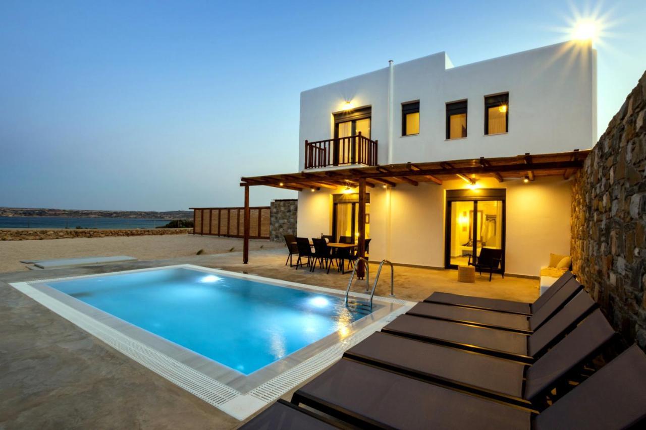 אפיארטיס Cato Agro 5, Seafront Villa With Private Pool מראה חיצוני תמונה