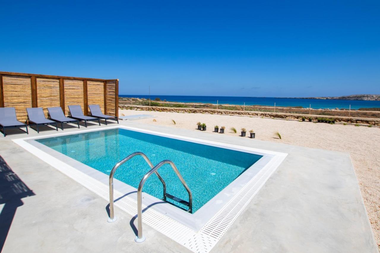 אפיארטיס Cato Agro 5, Seafront Villa With Private Pool מראה חיצוני תמונה