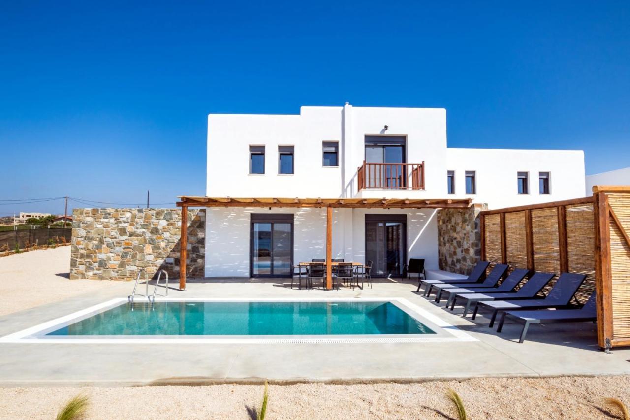 אפיארטיס Cato Agro 5, Seafront Villa With Private Pool מראה חיצוני תמונה
