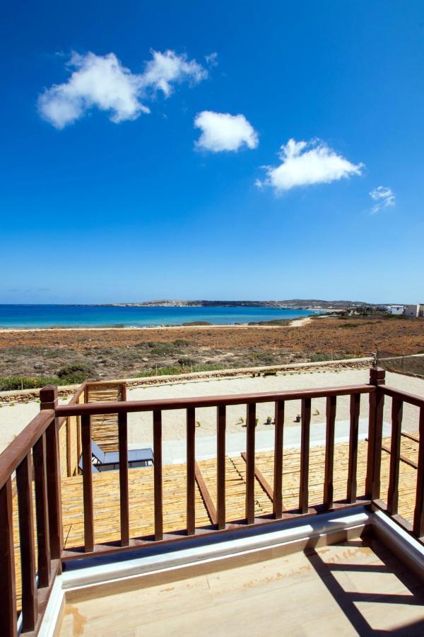 אפיארטיס Cato Agro 5, Seafront Villa With Private Pool מראה חיצוני תמונה